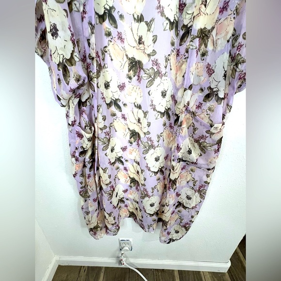 Steve Madden Floral Kimono OSFM Open-Front Lightweight Cover-Up - Picture 5 of 16